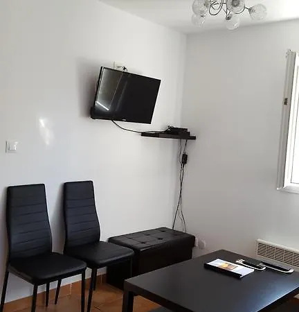 بيت للعطل Lissardy أُنْداي